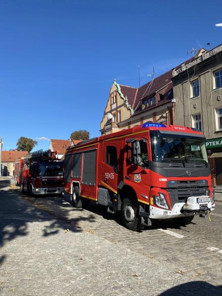 Pożar na poddaszu budynku wielorodzinnego w Henrykowie