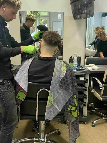 Sukces ziębickich uczniów w ogólnopolskim konkursie „Junior Skin Fade”!