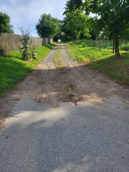 Zakończono remont drogi dojazdowej do gruntów rolnych w Różanej