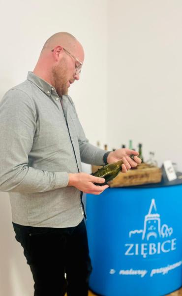 Przyszłość browaru w Ziębicach: studenci, eksperci i mieszkańcy rozpoczynają wspólne prace