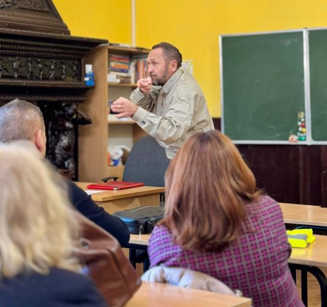 Jak zachować się w sytuacji ataku terrorystycznego? Szkolenie dla uczniów