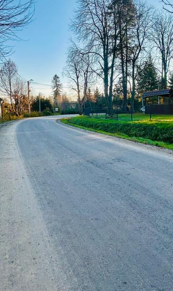 Trzy odcinki dróg powiatowych wyremontowane dzięki porozumieniu gminy i powiatu