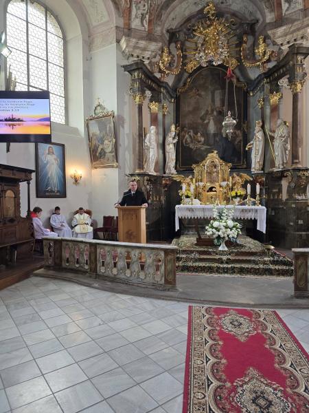 Nowe tabernakulum w kościele pw. św. Marcina w Byczeniu