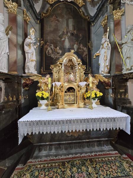 Nowe tabernakulum w kościele pw. św. Marcina w Byczeniu