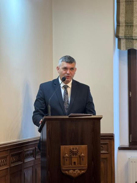 Setki milionów w ruchu: mieszkania, basen, drogi – na sesji o inwestycjach, które zmieniają gminę