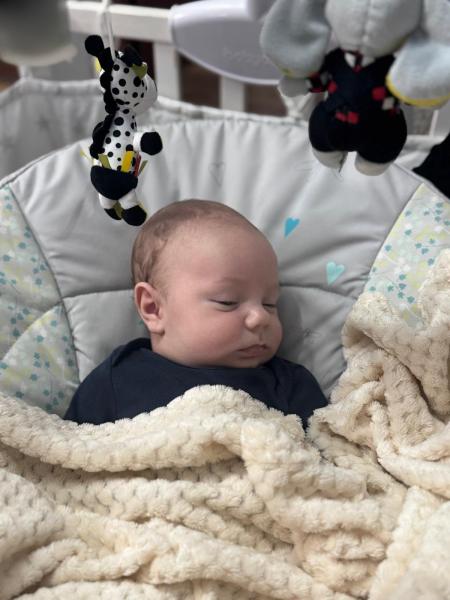 Mikołajowa delegacja z wizytą u najmłodszych mieszkańców gminy