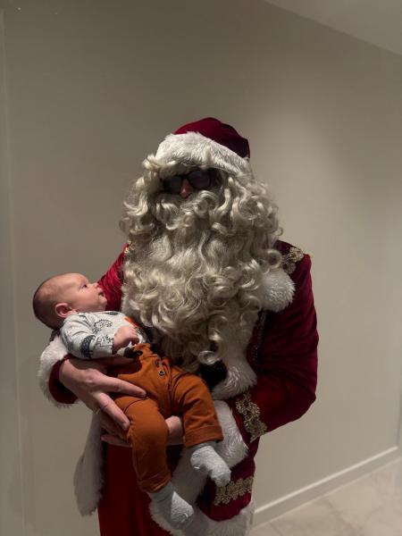 Mikołajowa delegacja z wizytą u najmłodszych mieszkańców gminy