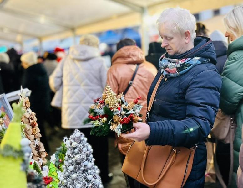 W Ziębicach można było poczuć magię świąt. Jarmark bożonarodzeniowy za nami [foto]