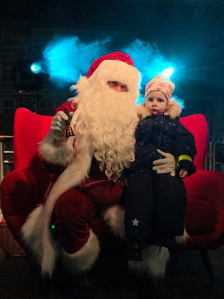 W Ziębicach można było poczuć magię świąt. Jarmark bożonarodzeniowy za nami [foto]
