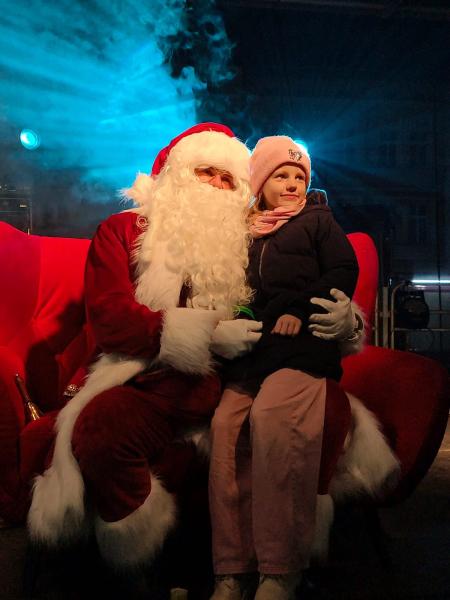 W Ziębicach można było poczuć magię świąt. Jarmark bożonarodzeniowy za nami [foto]