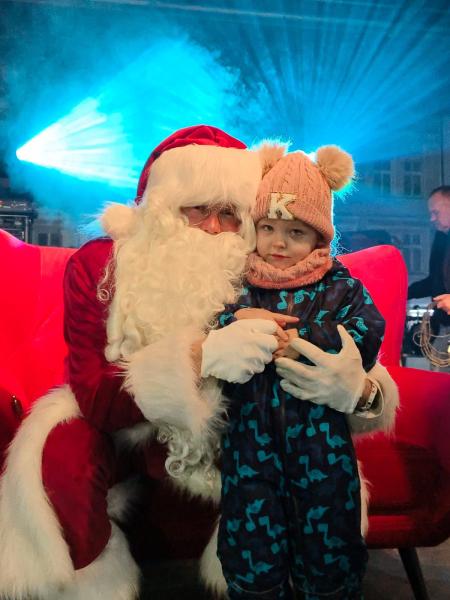 W Ziębicach można było poczuć magię świąt. Jarmark bożonarodzeniowy za nami [foto]