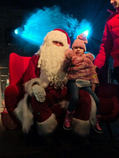 W Ziębicach można było poczuć magię świąt. Jarmark bożonarodzeniowy za nami [foto]