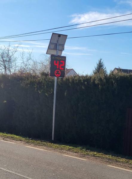 Montaż radarowych wyświetlaczy prędkości w powiecie ząbkowickim