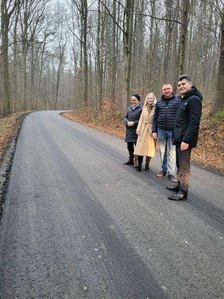 Kolejne dwie inwestycje drogowe Powiatu Ząbkowickiego zakończone