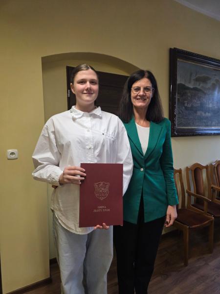 Burmistrz wręczyła stypendia sportowcom