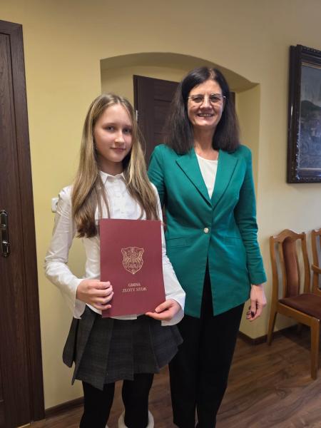 Burmistrz wręczyła stypendia sportowcom