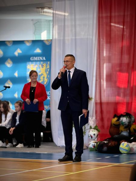 	Wyremontowana po powodzi hala sportowa w Kamieńcu Ząbkowickim oficjalnie otwarta