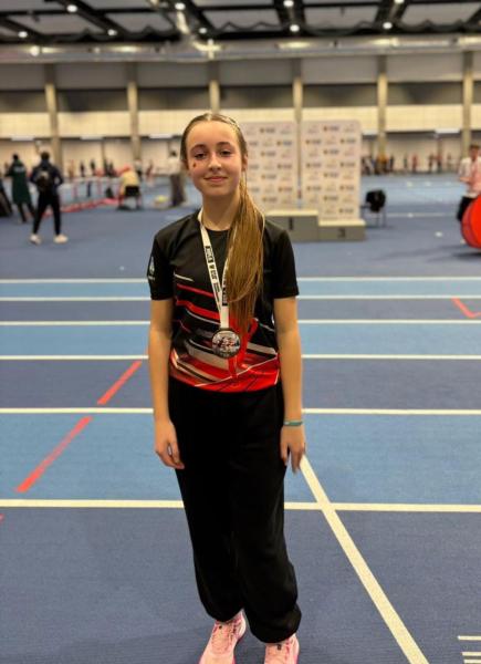 Sportowe emocje na arenie wojewódzkiej z udziałem lekkoatletów z Ziębic