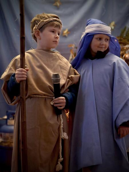 Przedstawienie jasełkowe dla babć i dziadków w Pomianowie Dolnym