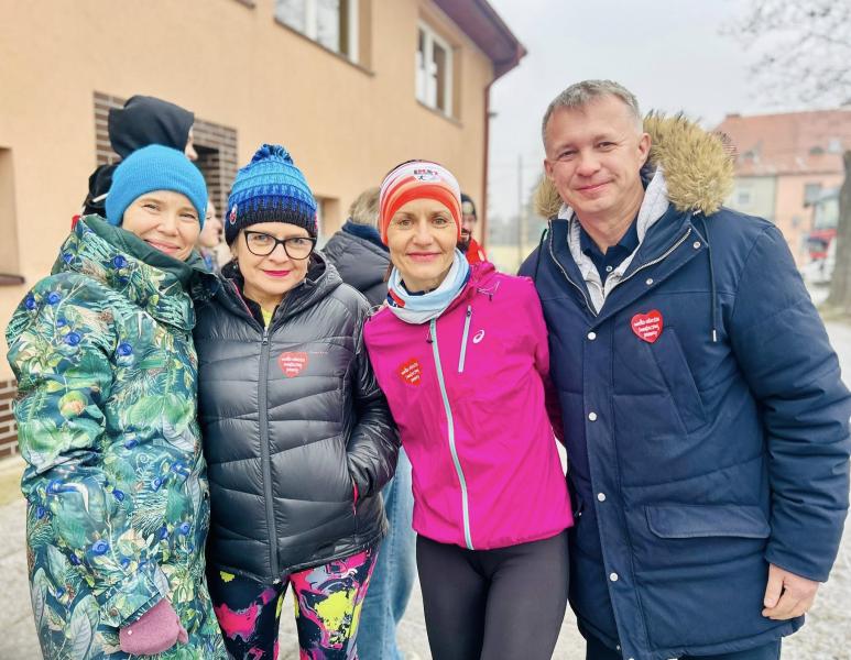 Ziębice na sportowo rozpoczęły 34. finał WOŚP. Bieg z sercem na stadionie miejskim