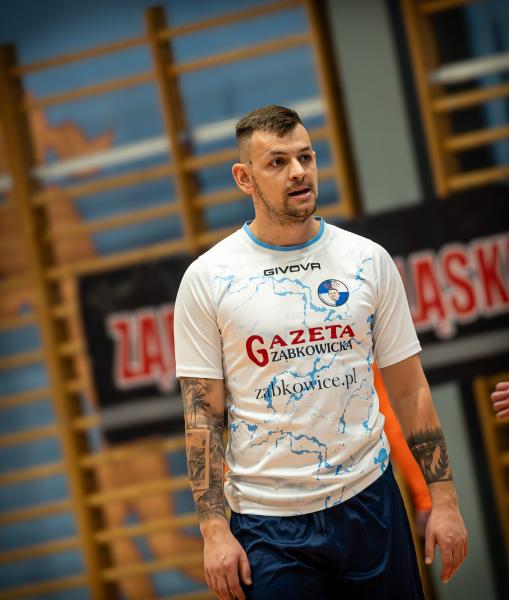 Ząbkowicka Liga Futsalu wkroczyła w decydującą fazę. Znamy cztery ekipy, które zawalczą o mistrza