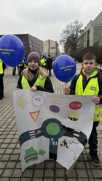 „Odblaskowa Szkoła”. Szóste miejsce ziębickiej placówki w konkursie i kilka tys. zł nagrody