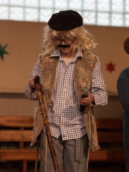 Dzień Babci i Dziadka w Zespole Szkół i Przedszkoli w Niedźwiedziu [foto]