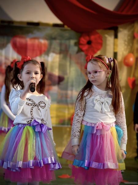 Dzień Babci i Dziadka w Zespole Szkół i Przedszkoli w Niedźwiedziu [foto]