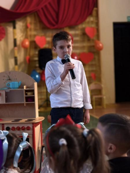 Dzień Babci i Dziadka w Zespole Szkół i Przedszkoli w Niedźwiedziu [foto]