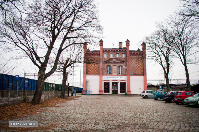 Dworzec w Kamieńcu Ząbkowickim - 2020 rok