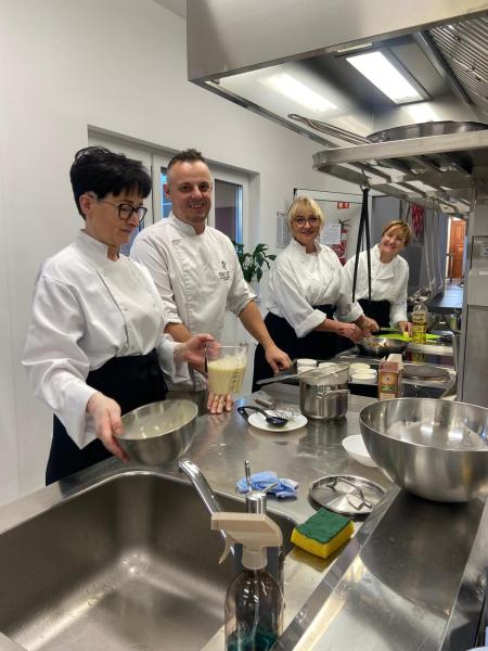 „Zawodowi transformersi” w powiecie ząbkowickim. Nauczyciele i uczniowie zdobywają nowe kwalifikacje