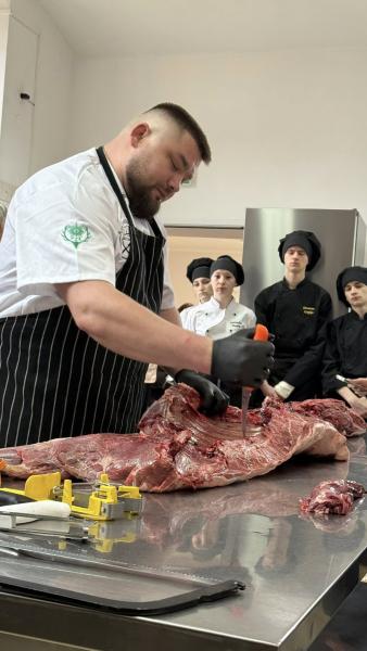 „Smaki lasu” – kulinarne warsztaty z dziczyzny w Ziębicach