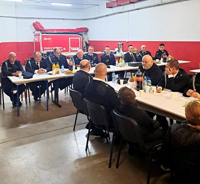 Strażacy-ochotnicy podsumowali rok. Burmistrz podziękował za służbę