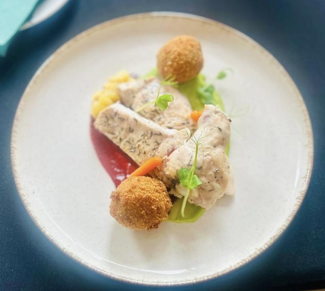 Młodzi kucharze w akcji. I Regionalny Konkurs Kulinarny Masfrost Chef 