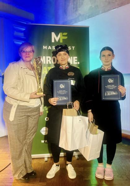 Młodzi kucharze w akcji. I Regionalny Konkurs Kulinarny Masfrost Chef 