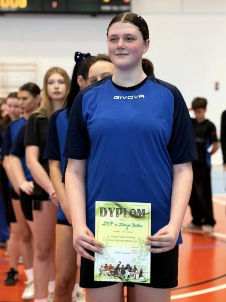 Finał powiatowy w piłce ręcznej w Ziębicach. Gospodynie i gospodarze najlepsi