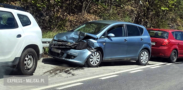 Kolizja na krajowej ósemce w Bardzie
