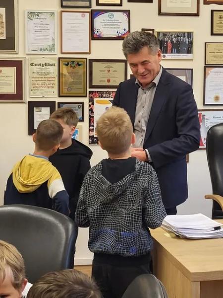 Centrum Pozytywnego Rozwoju z wizytą w starostwie. Były nawet obrady rady