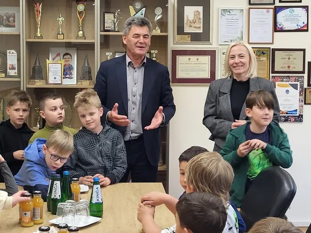 Centrum Pozytywnego Rozwoju z wizytą w starostwie. Były nawet obrady rady