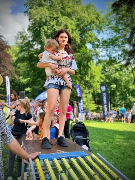 Tłumy dzieci opanowały Park Miejski w Ziębicach. Dzień Dziecka pełen atrakcji i dobrej zabawy [foto]