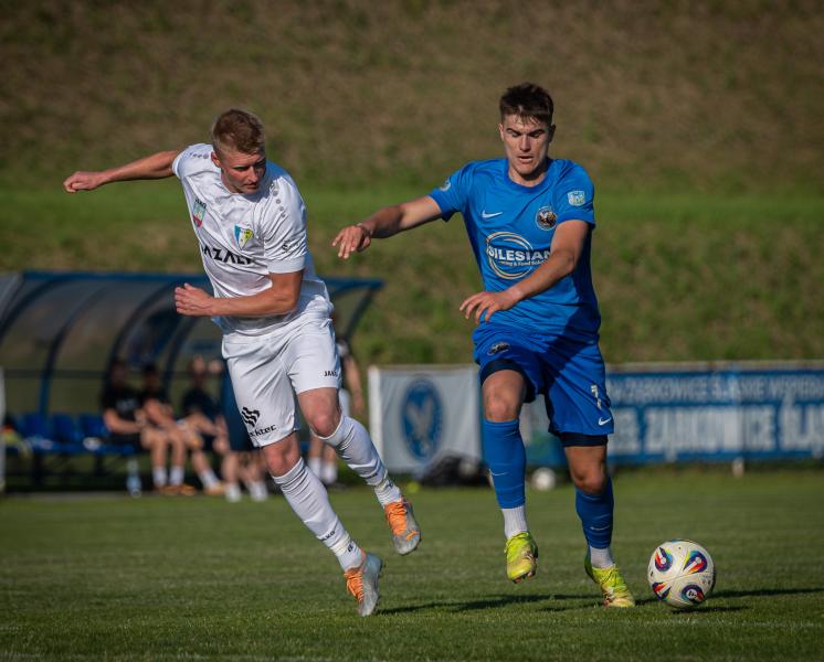 IV liga: Orzeł Ząbkowice Śląskie 3:1 (0:1) AKS Strzegom