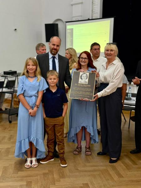 Honorowi Obywatele, nowe rondo i ulica Mariana Kasprzyka. Wyjątkowa sesja Rady Miejskiej w Ziębicach