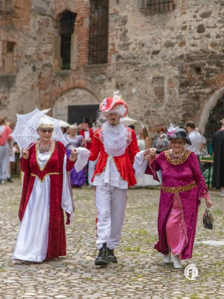 Muzyka, taniec i historyczny klimat. Biesiada z Frankensteinem ożywiła zamek