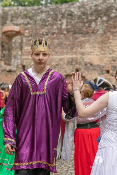 Muzyka, taniec i historyczny klimat. Biesiada z Frankensteinem ożywiła zamek