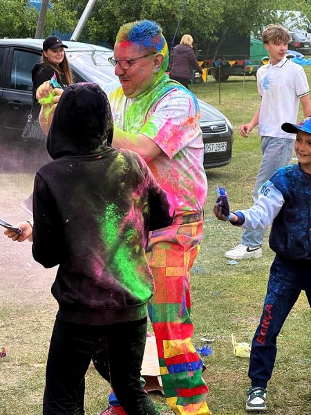 Tłumy na Dniu Dziecka w Brzeźnicy. Była świetna zabawa i pomoc dla Laury z Bielawy
