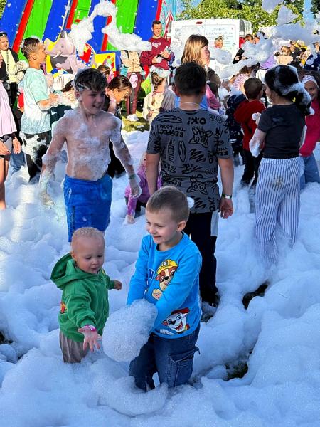 Tłumy na Dniu Dziecka w Brzeźnicy. Była świetna zabawa i pomoc dla Laury z Bielawy