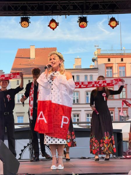 Muzyczna Noc Świętojańska na ząbkowickim rynku. Młodzi artyści zachwycili publiczność