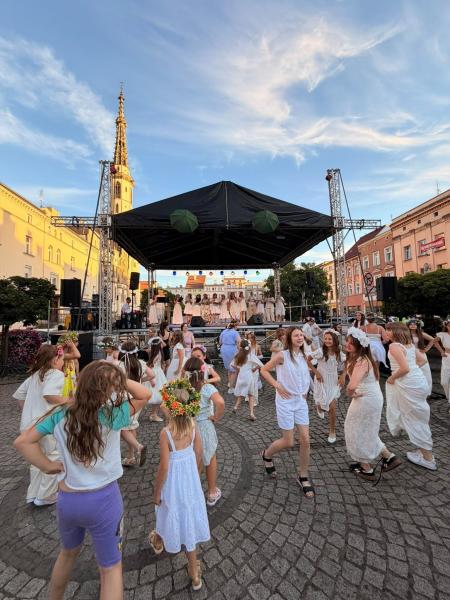 Muzyczna Noc Świętojańska na ząbkowickim rynku. Młodzi artyści zachwycili publiczność