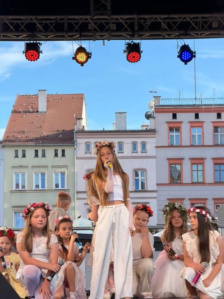 Muzyczna Noc Świętojańska na ząbkowickim rynku. Młodzi artyści zachwycili publiczność