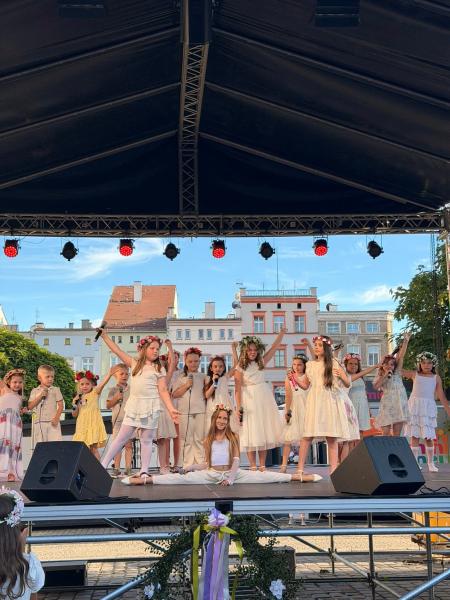 Muzyczna Noc Świętojańska na ząbkowickim rynku. Młodzi artyści zachwycili publiczność